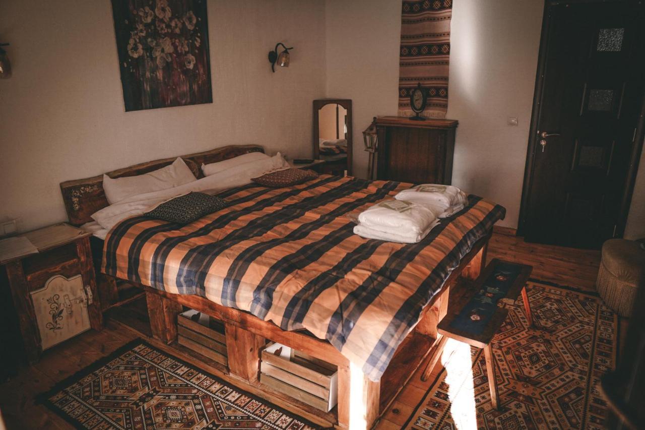 La Romaneasa Săpînţa Exteriör bild
